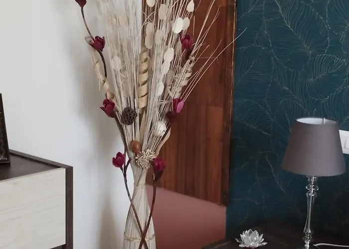 La Dama Dei Fiori شقة فيميركاتي